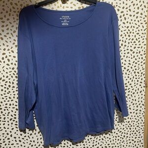 Chicos like new, “the ultimate tee” size 3